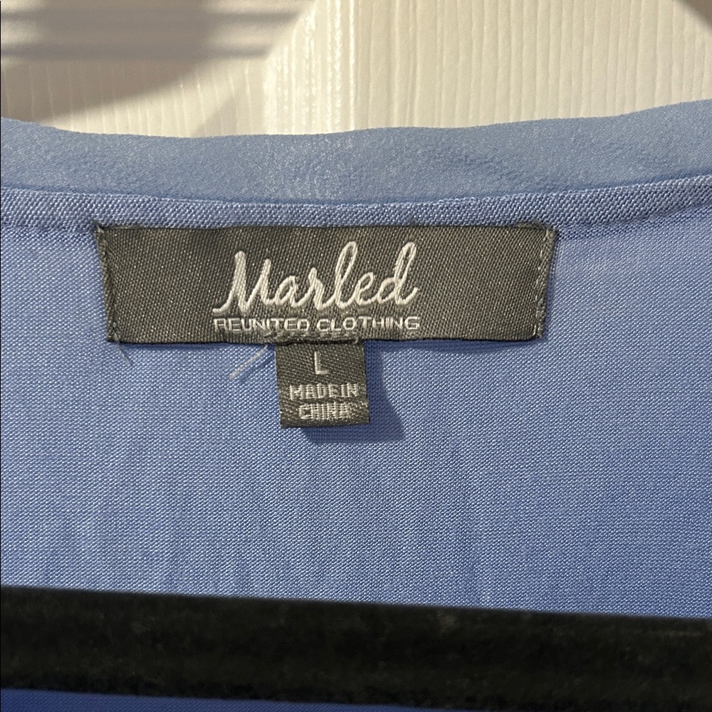 Marled Light Blue Ruffle Hem Tee - Picture 2 of 6